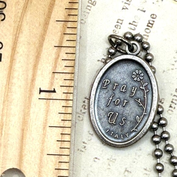 Vintage Old Silver Saint St Dymphna Crown and Sword Religious Medal Necklace - Picture 3 of 9